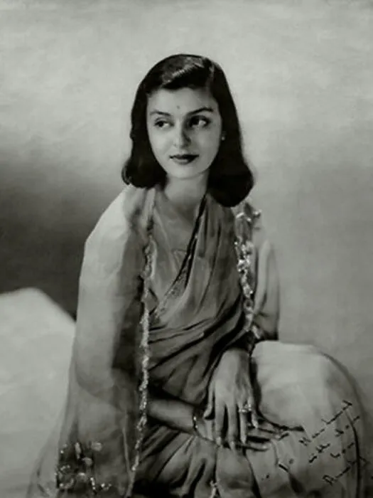 Framed Print : English: Maharani Gayatri Devi Framed Print : English: Maharani Gayatri Devi