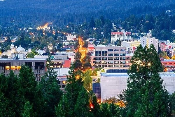 Eugene, Oregon, USA downtown cityscape at dusk