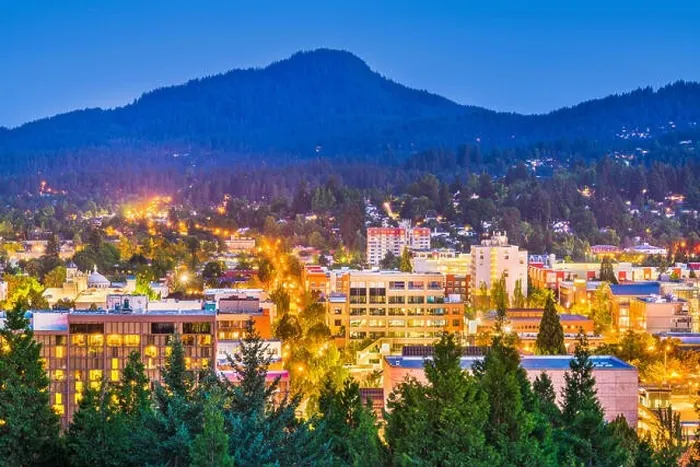 Framed Print : Eugene, Oregon, USA downtown cityscape at dusk Framed Print : Eugene, Oregon, USA downtown cityscape at dusk