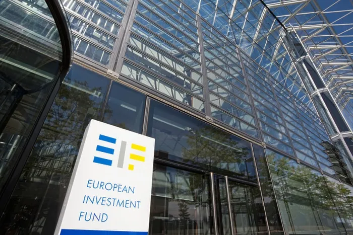 Framed Print : European Investment Bank, EIB, Kirchberg Plateau, European district, Luxembourg City, Europe Framed Print : European Investment Bank, EIB, Kirchberg Plateau, European district, Luxembourg City, Europe