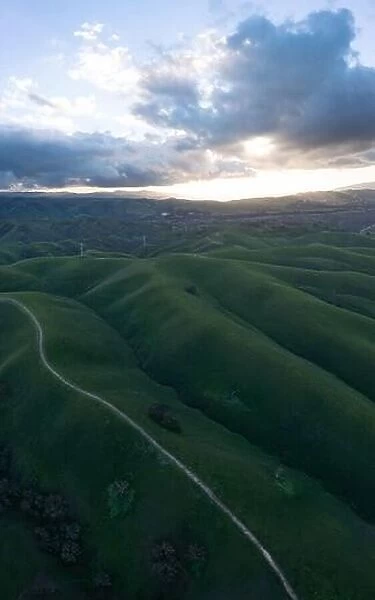 Evening sunlight shines on hills in the beautiful Tri-valley region of Northern California, just east of San Francisco Bay