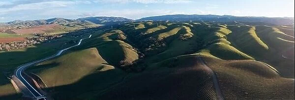 Evening sunlight shines on rolling hills in the scenic Tri-valley region of Northern California, just east of San Francisco Bay