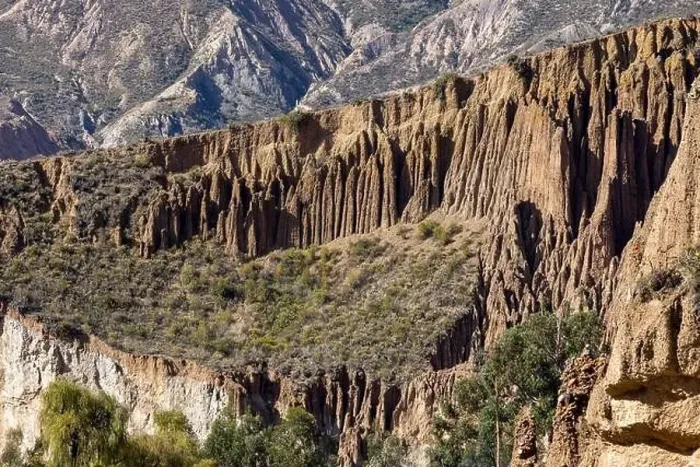 Framed Print : Exploring the beautiful Palca Canyon, a natural sight in the surroundings of La Paz, Bolivia - Traveling South America Framed Print : Exploring the beautiful Palca Canyon, a natural sight in the surroundings of La Paz, Bolivia - Traveling South America