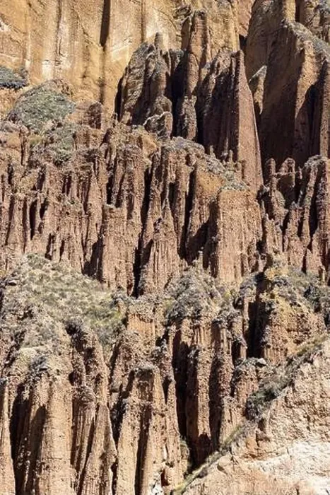 Framed Print : Exploring the beautiful Palca Canyon, a natural sight in the surroundings of La Paz, Bolivia - Traveling South America Framed Print : Exploring the beautiful Palca Canyon, a natural sight in the surroundings of La Paz, Bolivia - Traveling South America