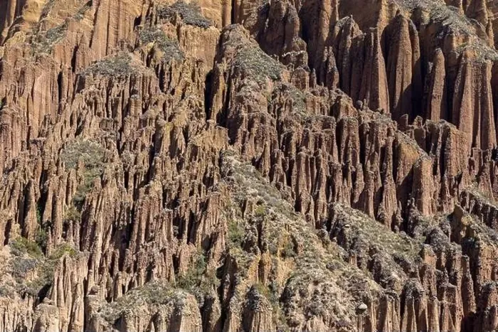 Framed Print : Exploring the beautiful Palca Canyon, a natural sight in the surroundings of La Paz, Bolivia - Traveling South America Framed Print : Exploring the beautiful Palca Canyon, a natural sight in the surroundings of La Paz, Bolivia - Traveling South America