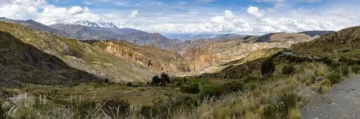 Framed Print : Exploring the beautiful Palca Canyon, a natural sight in the surroundings of La Paz, Bolivia - Traveling South America Framed Print : Exploring the beautiful Palca Canyon, a natural sight in the surroundings of La Paz, Bolivia - Traveling South America
