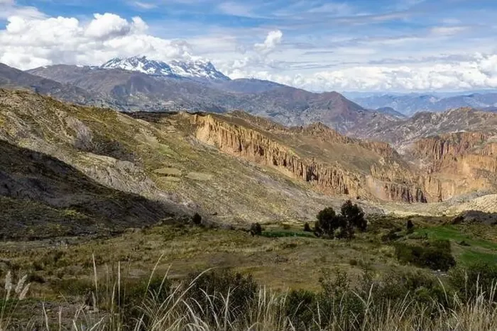 Framed Print : Exploring the beautiful Palca Canyon, a natural sight in the surroundings of La Paz, Bolivia - Traveling South America Framed Print : Exploring the beautiful Palca Canyon, a natural sight in the surroundings of La Paz, Bolivia - Traveling South America