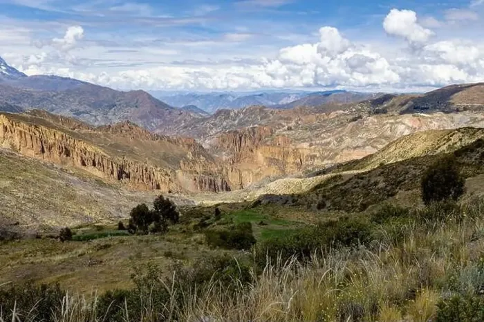 Framed Print : Exploring the beautiful Palca Canyon, a natural sight in the surroundings of La Paz, Bolivia - Traveling South America Framed Print : Exploring the beautiful Palca Canyon, a natural sight in the surroundings of La Paz, Bolivia - Traveling South America