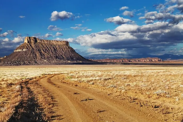 Framed Print : Factory Butte, isolated flat-topped sandstone mountain in Utah desert, USA Framed Print : Factory Butte, isolated flat-topped sandstone mountain in Utah desert, USA