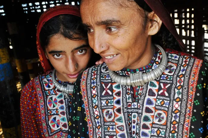 Framed Print : Fakirani Jat tribe in Kutch, India Framed Print : Fakirani Jat tribe in Kutch, India