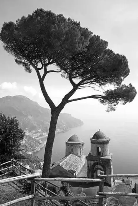 Framed Print : Famous church of Ravello, Italy Framed Print : Famous church of Ravello, Italy