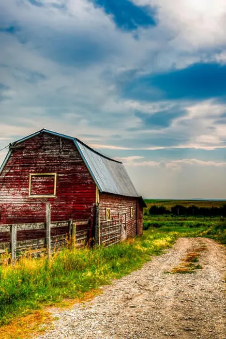 Framed Print : Farmstead in rural Southern Alberta Canada Framed Print : Farmstead in rural Southern Alberta Canada