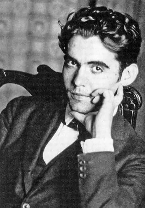 Framed Print : Federico García Lorca, 1898-1936. Lorca was a Spanish poet, playwright, and theatre director Framed Print : Federico García Lorca, 1898-1936. Lorca was a Spanish poet, playwright, and theatre director