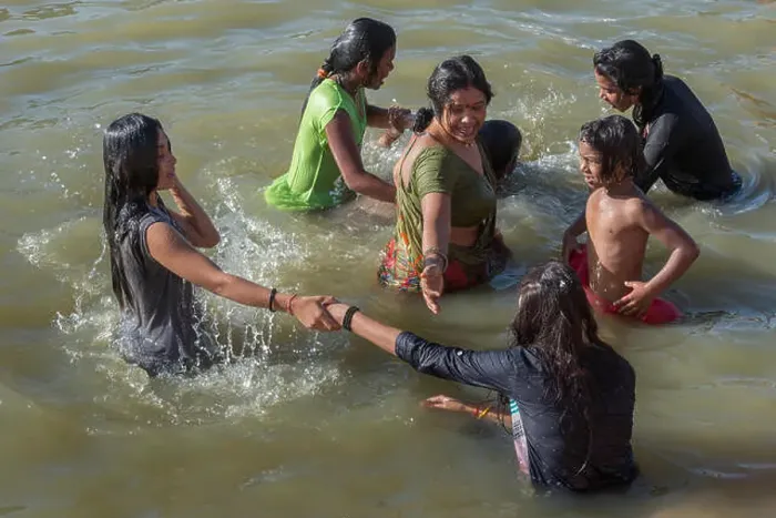 Framed Print : Female Pilgrims Bathing At Shipra River Ghats, Shahi Snaan (Royal Holy Dip), Ujjain Kumbh Mela 2016 Framed Print : Female Pilgrims Bathing At Shipra River Ghats, Shahi Snaan (Royal Holy Dip), Ujjain Kumbh Mela 2016