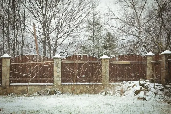 Framed Print : Fence in snowy day in Carpathian mountains Framed Print : Fence in snowy day in Carpathian mountains