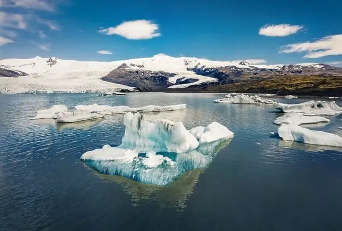 Framed Print : Floating of blue icebergs in Jokulsarlon Glacier Lagoon Framed Print : Floating of blue icebergs in Jokulsarlon Glacier Lagoon