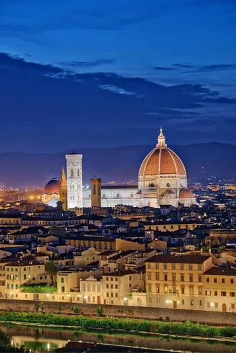 Framed Print : Florence Tuscany - Night scenery with Duomo Santa Maria del Fiori Renaissance architecture in Italy Framed Print : Florence Tuscany - Night scenery with Duomo Santa Maria del Fiori Renaissance architecture in Italy
