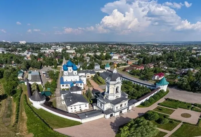 Framed Print : Flying from the ground to a bird's-eye view over the Vysotsky Monastery in Serpukhov, Russia Framed Print : Flying from the ground to a bird's-eye view over the Vysotsky Monastery in Serpukhov, Russia