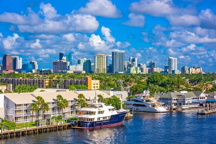 Framed Print : Fort Lauderdale, Florida, USA skyline Framed Print : Fort Lauderdale, Florida, USA skyline