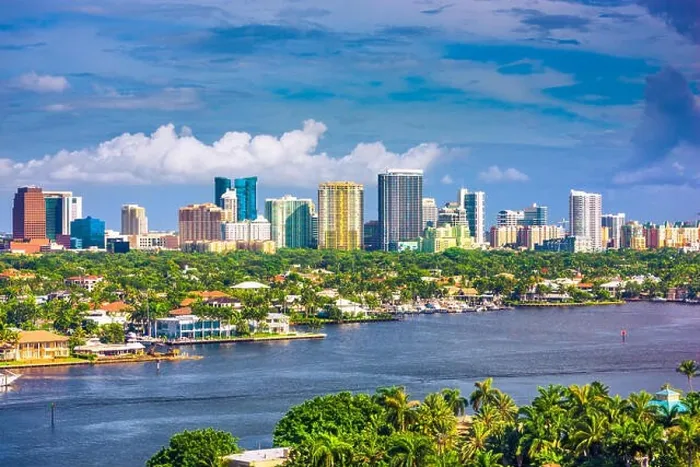 Framed Print : Fort Lauderdale, Florida, USA skyline and river Framed Print : Fort Lauderdale, Florida, USA skyline and river