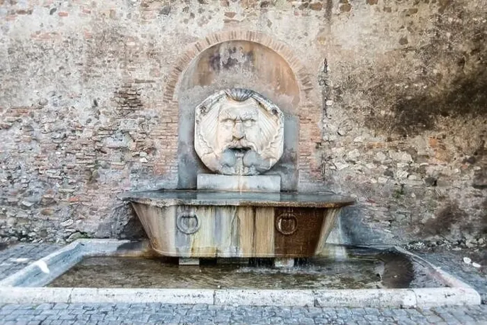 Framed Print : Fountain in Piazza Peter of Illyria square Framed Print : Fountain in Piazza Peter of Illyria square