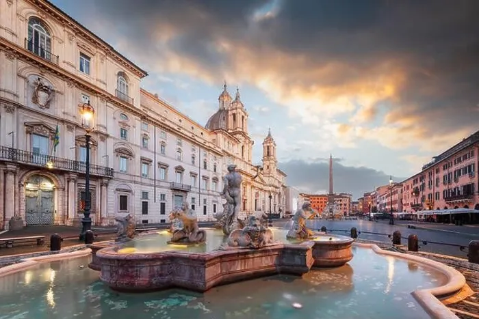 Framed Print : Fountains in Piazza Navona in Rome, Italy at twilight Framed Print : Fountains in Piazza Navona in Rome, Italy at twilight