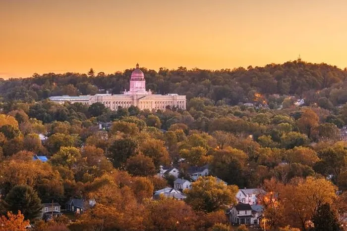 Framed Print : Frankfort, Kentucky, USA with the Kentucky State Capitol at dusk Framed Print : Frankfort, Kentucky, USA with the Kentucky State Capitol at dusk
