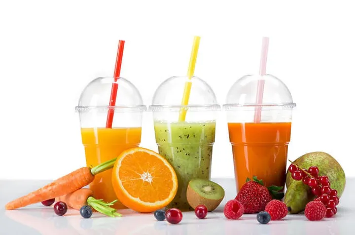 Framed Print : Fresh juice mix fruit, healthy drinks on wooden table Framed Print : Fresh juice mix fruit, healthy drinks on wooden table