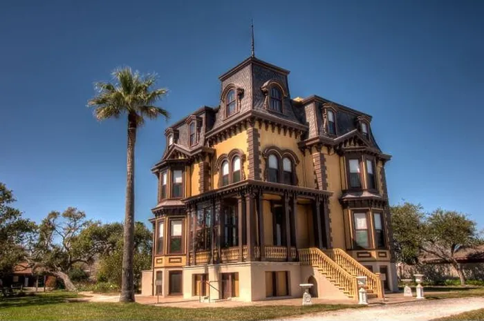 Framed Print : Fulton Mansion State Historic Site Framed Print : Fulton Mansion State Historic Site