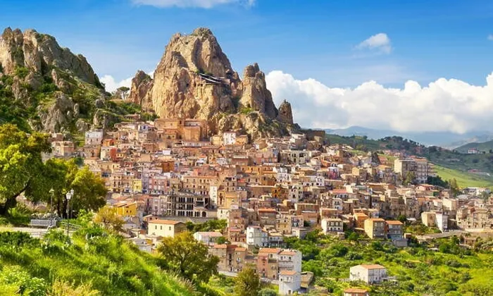 Framed Print : Gagliano Castelferrato landscape, province of Enna, Sicily, Italy Framed Print : Gagliano Castelferrato landscape, province of Enna, Sicily, Italy