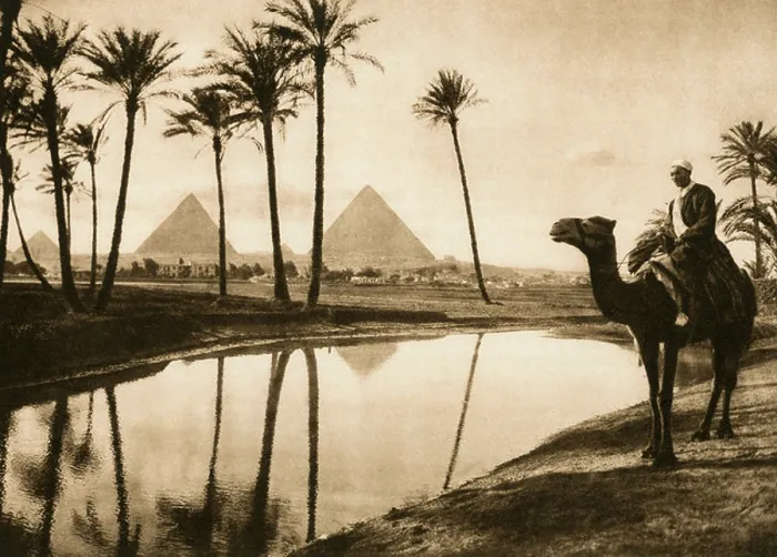 Framed Print : geography / travel, Egypt, Giza, landscape near the pyramids, 1930s Framed Print : geography / travel, Egypt, Giza, landscape near the pyramids, 1930s