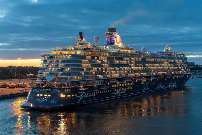 Framed Print : Germany, Lübeck - Travemünde, 15.07.2016, The ship Mein Schiff 5 at its christening 2016 Framed Print : Germany, Lübeck - Travemünde, 15.07.2016, The ship Mein Schiff 5 at its christening 2016