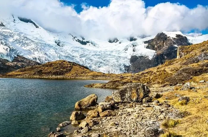 Framed Print : Glacier at the Huaytapallana mountain range in Huancayo, Peru Framed Print : Glacier at the Huaytapallana mountain range in Huancayo, Peru