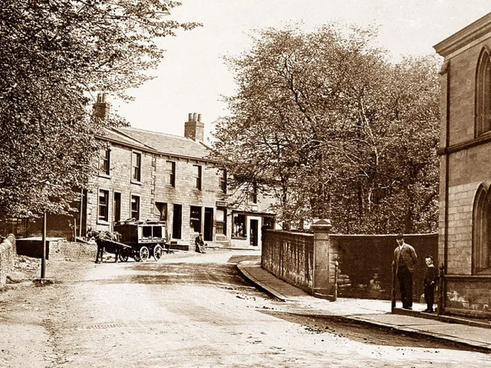 Framed Print : Gomersal Hill Top early 1900s Framed Print : Gomersal Hill Top early 1900s