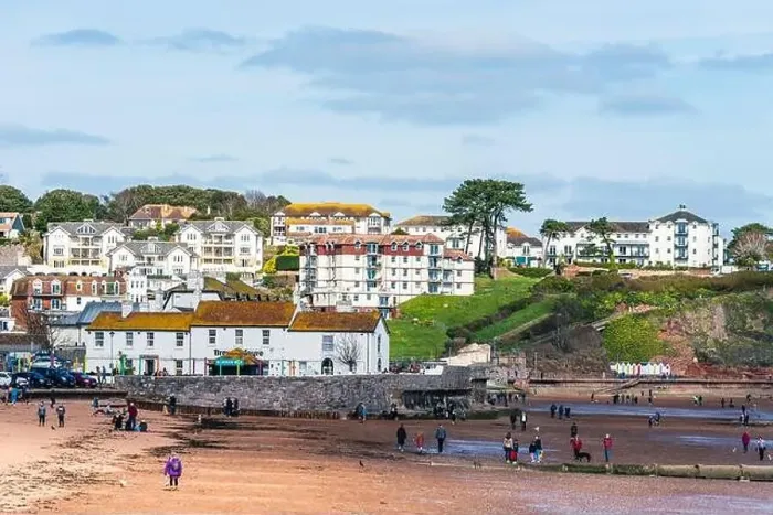 Framed Print : Goodrington Beach and Goodrington Promenade, Paignton, Devon, England, Europe Framed Print : Goodrington Beach and Goodrington Promenade, Paignton, Devon, England, Europe