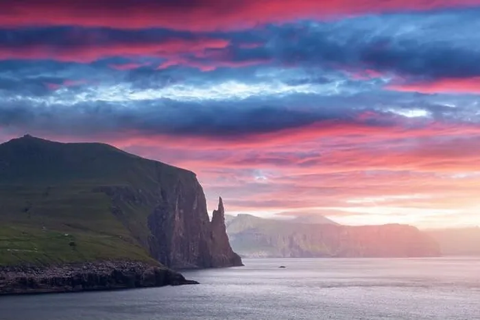 Framed Print : Gorgeous faroese landscape with famous Witches Finger cliffs