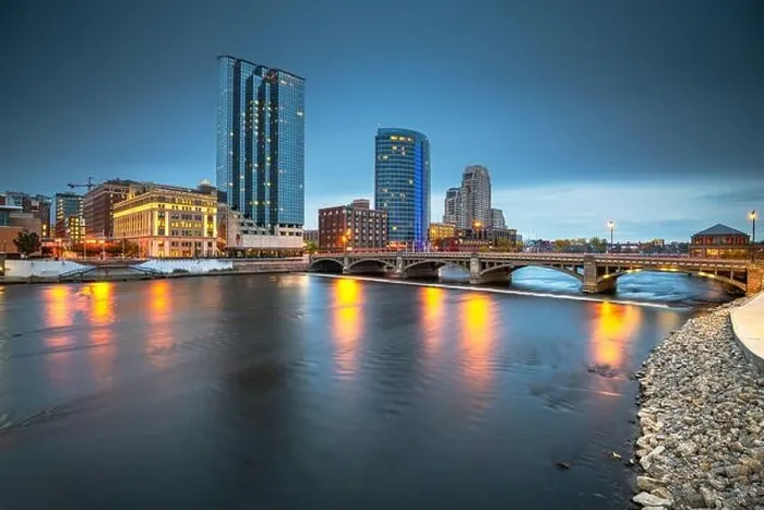 Framed Print : Grand Rapids, Michigan, USA downtown skyline on the Grand River at dusk Framed Print : Grand Rapids, Michigan, USA downtown skyline on the Grand River at dusk