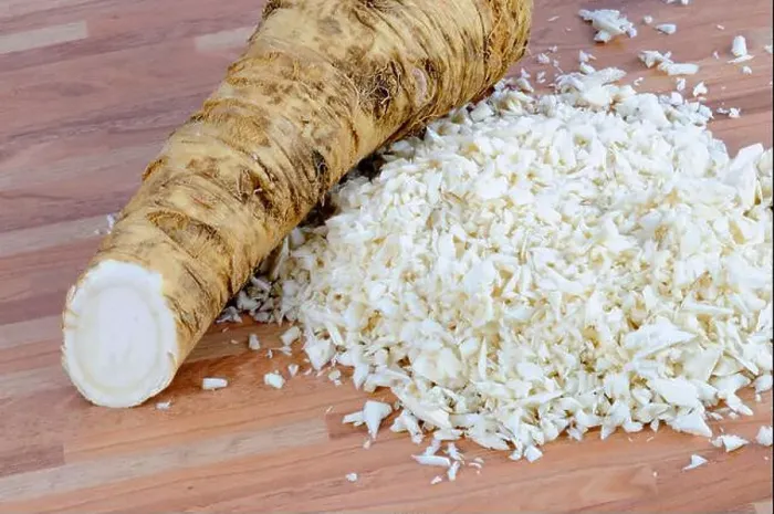 Framed Print : Grated horseradish root (Armoracia rusticana), horseradish, grated Framed Print : Grated horseradish root (Armoracia rusticana), horseradish, grated