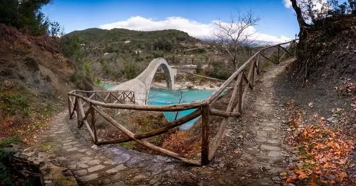Framed Print : The great arched stone bridge of Plaka on Arachthos river, Tzoumerka, Greece Framed Print : The great arched stone bridge of Plaka on Arachthos river, Tzoumerka, Greece