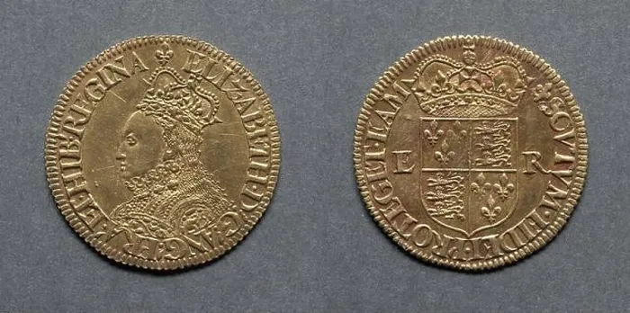 Framed Print : Half Pound: Elizabeth I (obverse); Crowned Shield of Arms (reverse), 1558-1560. England, Elizabeth I, 1558-1603. Gold; diameter: 3.3 cm (1 5 / 16 in.) Framed Print : Half Pound: Elizabeth I (obverse); Crowned Shield of Arms (reverse), 1558-1560. England, Elizabeth I, 1558-1603. Gold; diameter: 3.3 cm (1 5 / 16 in.)