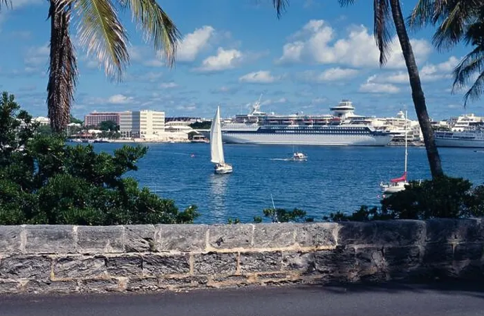 Framed Print : Hamilton Bermuda from Harbour Rd, Aug 95 Framed Print : Hamilton Bermuda from Harbour Rd, Aug 95
