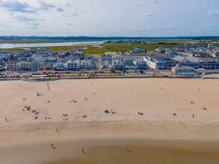 Framed Print : Hampton Beach aerial view including historic waterfront buildings on Ocean Boulevard and Hampton Beach State Park Framed Print : Hampton Beach aerial view including historic waterfront buildings on Ocean Boulevard and Hampton Beach State Park