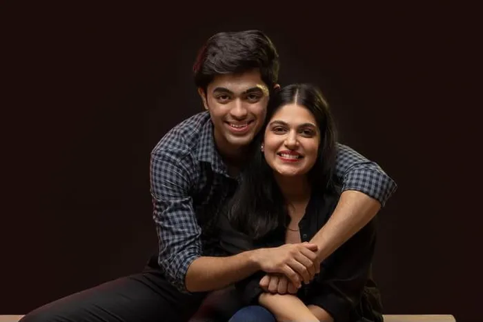 Framed Print : A HAPPY BROTHER AND SISTER POSING IN FRONT OF CAMERA Framed Print : A HAPPY BROTHER AND SISTER POSING IN FRONT OF CAMERA