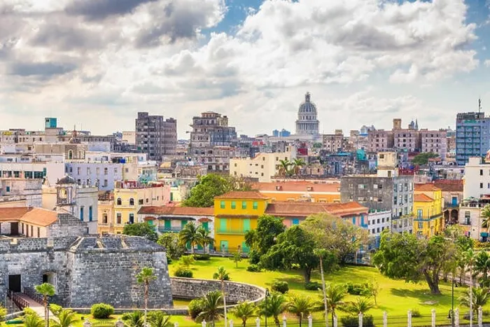 Framed Print : Havana, Cuba downtown skyline Framed Print : Havana, Cuba downtown skyline