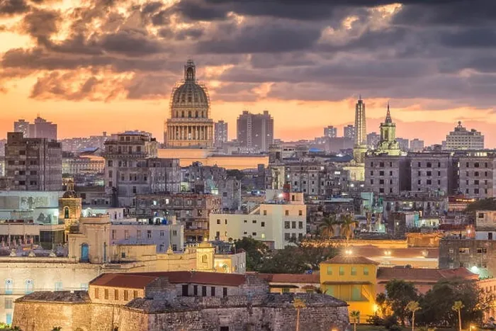 Framed Print : Havana, Cuba downtown skyline Framed Print : Havana, Cuba downtown skyline
