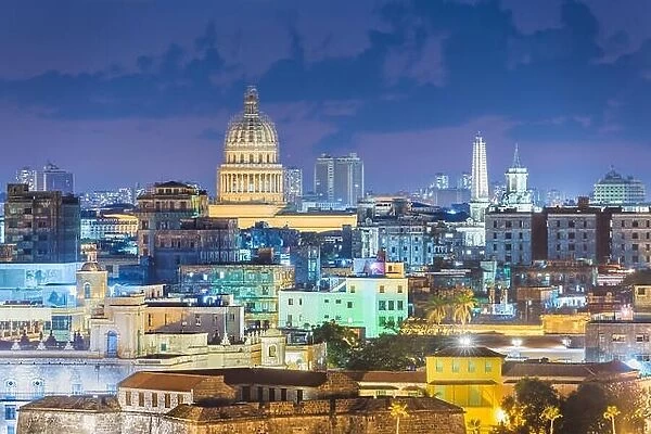 Havana, Cuba downtown skyline at dusk