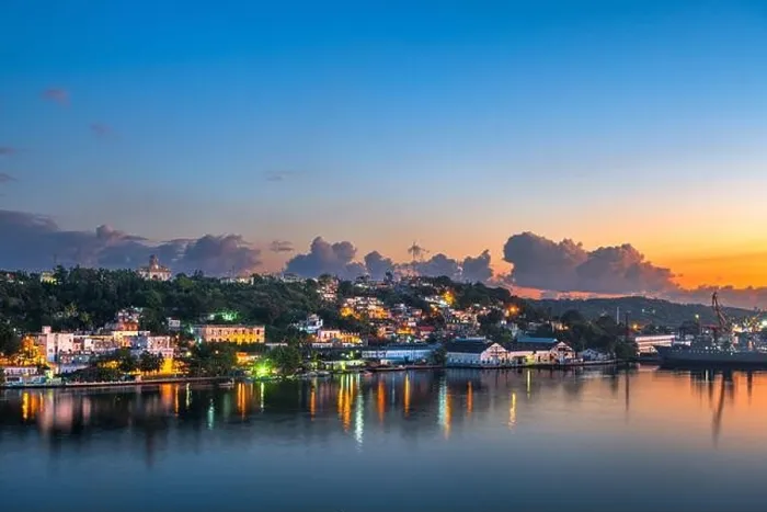 Framed Print : Havana, Cuba overlooking the Havana Port at dawn towards the ward of Casablanca Framed Print : Havana, Cuba overlooking the Havana Port at dawn towards the ward of Casablanca