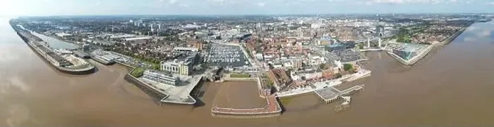 Framed Print : High resolution drone view of Hull, UK waterside marina area Framed Print : High resolution drone view of Hull, UK waterside marina area