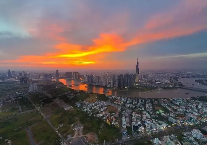 Framed Print : Ho Chi Minh city, Viet Nam, Aerial view of Asia city at sunset by drone with Landmark 81 skycraper modern building Framed Print : Ho Chi Minh city, Viet Nam, Aerial view of Asia city at sunset by drone with Landmark 81 skycraper modern building