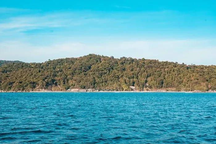 Framed Print : Holiday in an Island Coast with Snorkeling Boat Cruise in Perhentian Islands, Malaysia, Thailand Framed Print : Holiday in an Island Coast with Snorkeling Boat Cruise in Perhentian Islands, Malaysia, Thailand